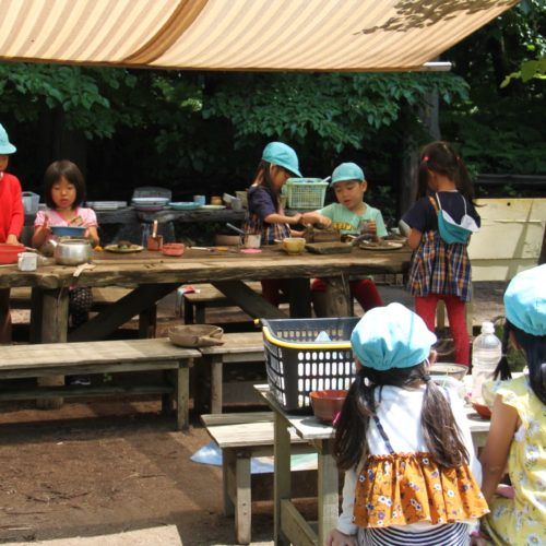 森のレストランごっこ　【パリス保育園】