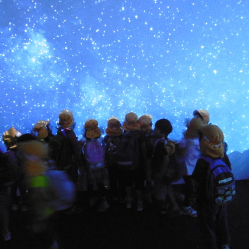 就学児体験学習で天文台見学!【パリス将監西保育園】 就学児体験学習で天文台見学!【パリス将監西保育園】
