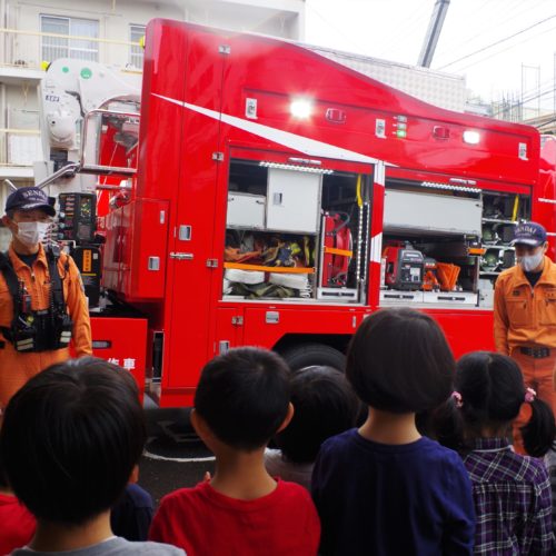 新型消防車がやってきた！【パリス錦町保育園】