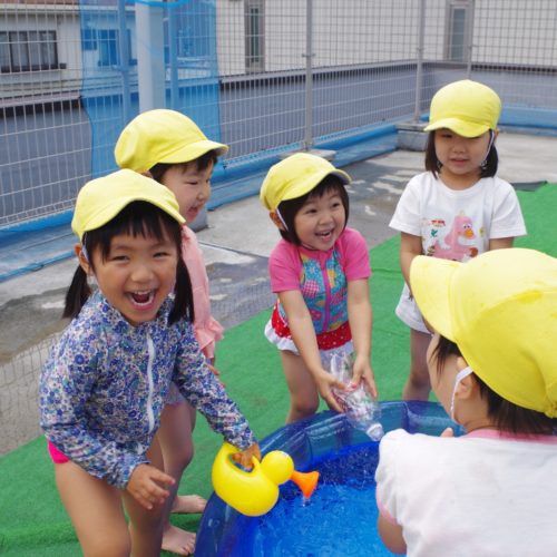 水遊び、いいね！【パリス錦町保育園】