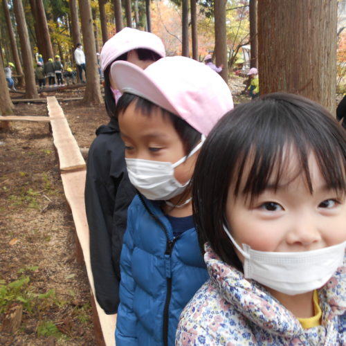 シン・ぼうけんの森!!【パリス保育園】 シン・ぼうけんの森!!【パリス保育園】