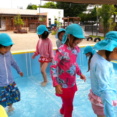 プール開きだよー!🏊【パリス将監西保育園】 プール開きだよー!🏊【パリス将監西保育園】