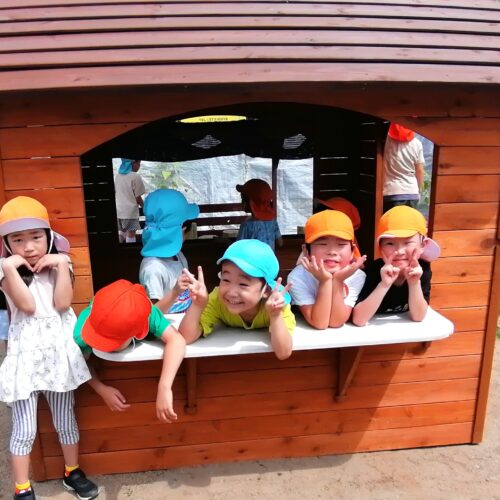 園庭にログハウスが誕生！🏠【パリス将監西保育園】