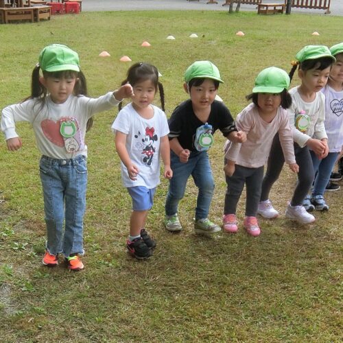 よ～いどんして遊んだよ!!【パリス保育園】