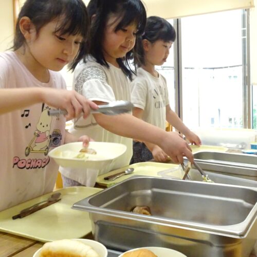 わくわくランチタイム!【パリス錦町保育園】 わくわくランチタイム!【パリス錦町保育園】